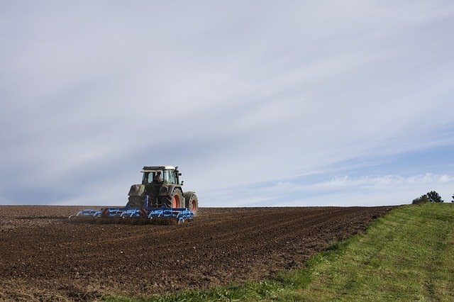 Communiqué de presse ECOLO Brabant wallon Achat de terres agricoles en Brabant : Alain Maron entend rassurer le monde agricole